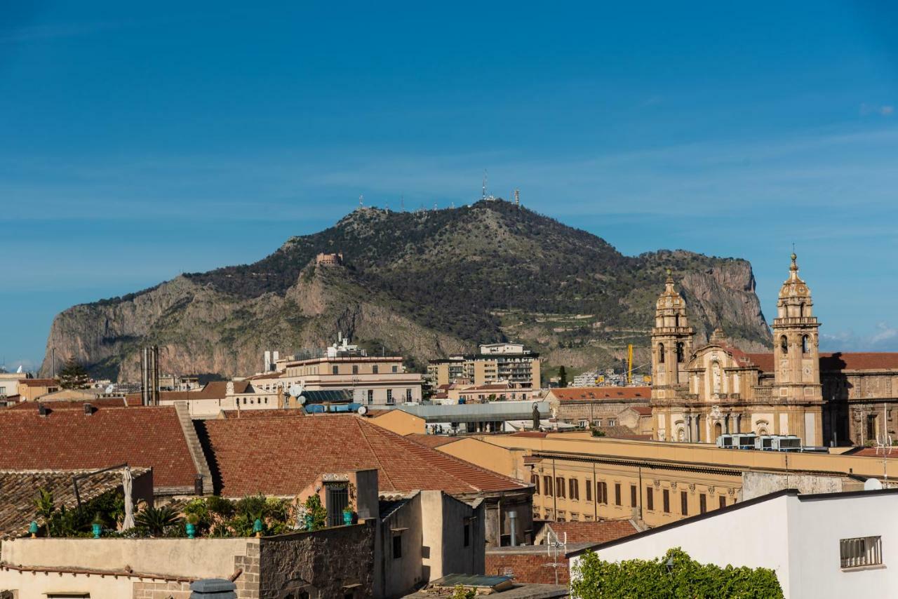 Appartamento Palazzo Pace Al Cassaro Palermo Exterior foto