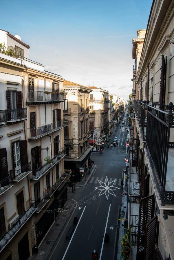 Appartamento Palazzo Pace Al Cassaro Palermo Exterior foto